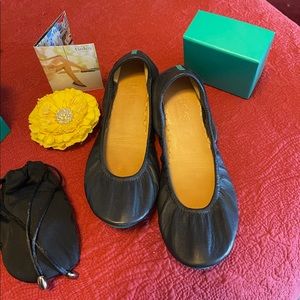 California Navy Tieks